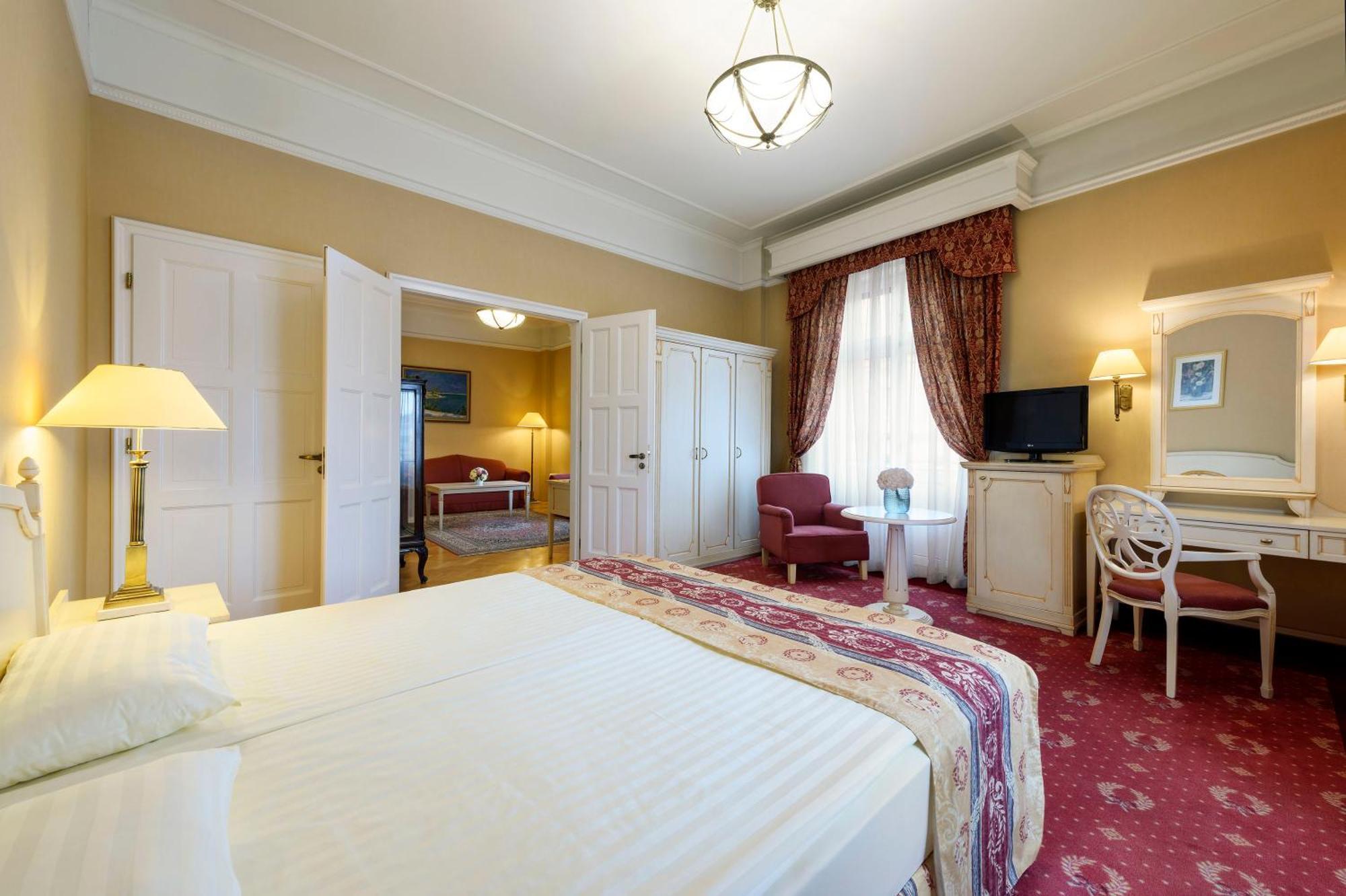 Danubius Hotel Astoria City Center Budapest Room photo