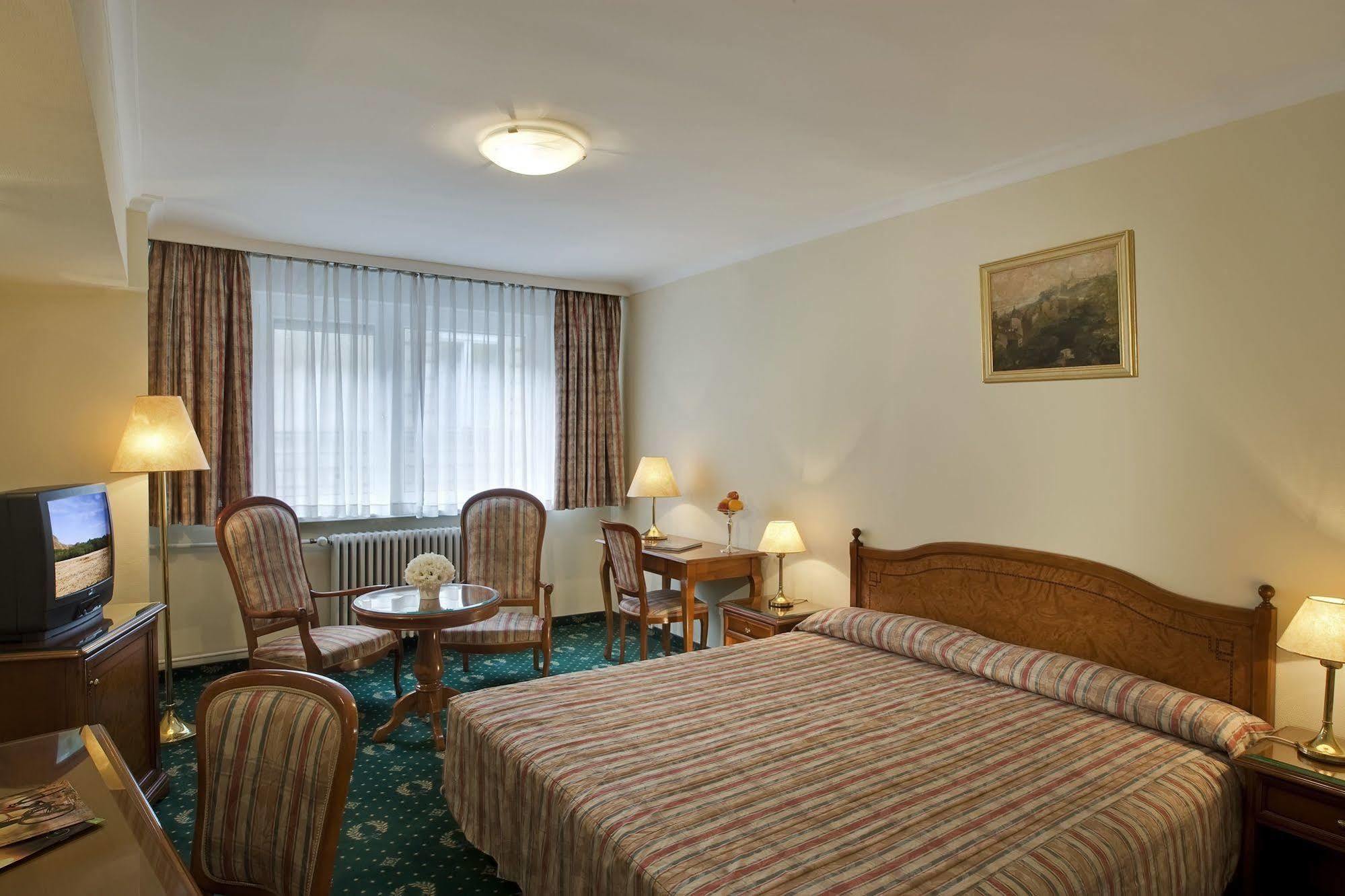 Danubius Hotel Astoria City Center Budapest Room photo